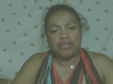 Carinesexy69 Chaturbate stream image from April 23, 2026
