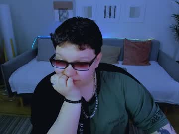 Echoonox Chaturbate stream image from April 23, 2026