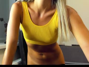 Ellen_Flow Chaturbate stream image from April 23, 2026