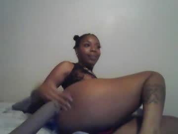 Houstonhottielou Chaturbate stream image from April 23, 2026