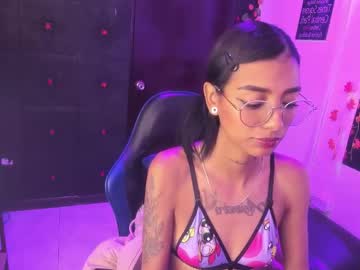 Karlaslutskinny__ Chaturbate stream image from April 23, 2026