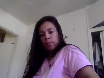 Milff33 Chaturbate stream image from April 23, 2026