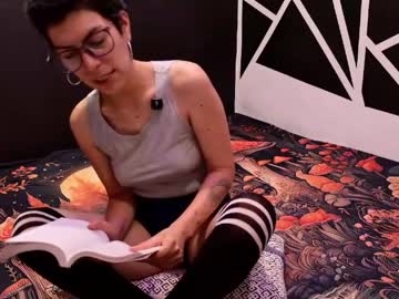 Silky_Minx Chaturbate stream image from April 23, 2026