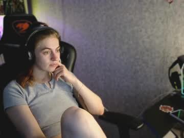 Beverly_Yay Chaturbate stream image from April 23, 2026