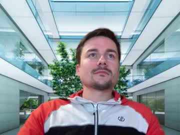 Destnicek Chaturbate stream image from April 23, 2026