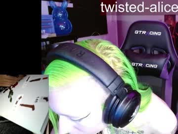 Alicewonder52 Chaturbate stream image from April 24, 2026