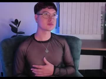 Garro_ Chaturbate stream image from April 24, 2026