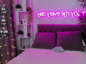 Katyaneilson Chaturbate stream image from April 24, 2026