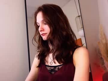 Mirandaglow Chaturbate stream image from April 24, 2026