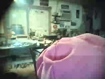 Iam1slut2 Chaturbate stream image from April 24, 2026