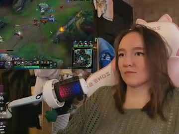 Moonlish_Siren Chaturbate stream image from April 24, 2026