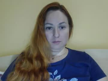 Zara_Red Chaturbate stream image from April 24, 2026