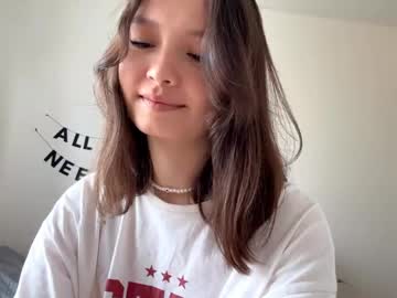 Hazelhartshorn Chaturbate stream image from April 24, 2026