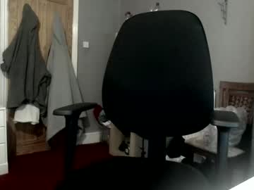 Joshuaterrence Chaturbate stream image from April 24, 2026