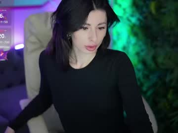 Afinamonro Chaturbate stream image from April 24, 2026