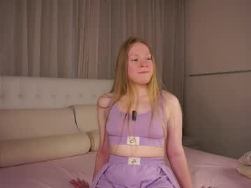 Berniedelamora Chaturbate stream image from April 24, 2026