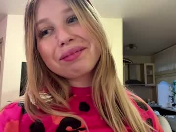 Laurelpitney Chaturbate stream image from April 24, 2026
