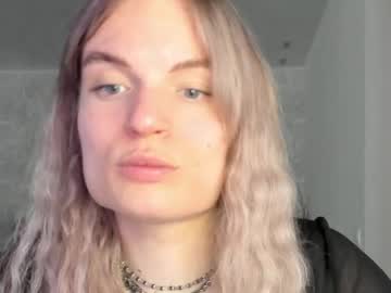 Millikira006 Chaturbate stream image from April 24, 2026