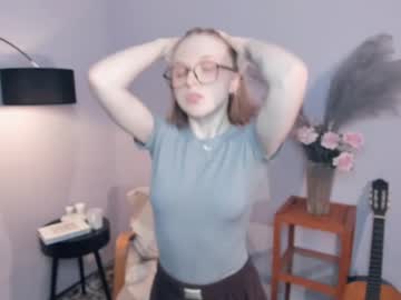 Alaineborg Chaturbate stream image from April 24, 2026