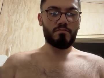 Bearaze Chaturbate stream image from April 24, 2026
