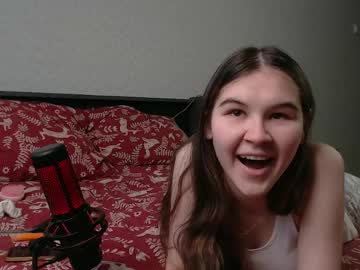 Little_Owlx Chaturbate stream image from April 24, 2026