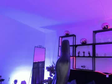Martiina_Rose Chaturbate stream image from April 24, 2026
