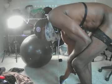 Mrlonge1 Chaturbate stream image from April 24, 2026