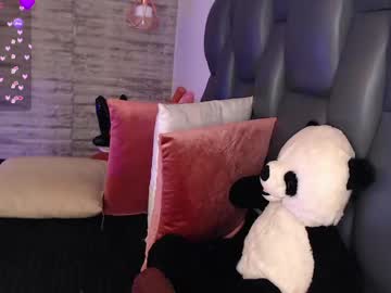 Tinna__Hottie Chaturbate stream image from April 24, 2026