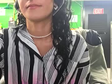 Yoitshoney Chaturbate stream image from April 24, 2026