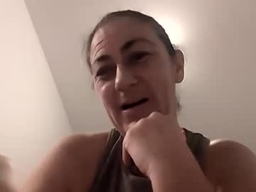 Luvly85 Chaturbate stream image from April 24, 2026