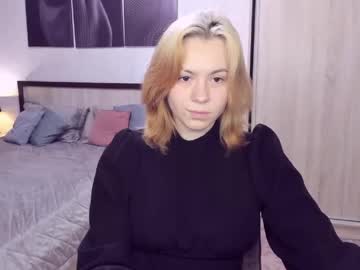 Remipeach Chaturbate stream image from April 24, 2026