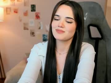Serenenova Chaturbate stream image from April 24, 2026