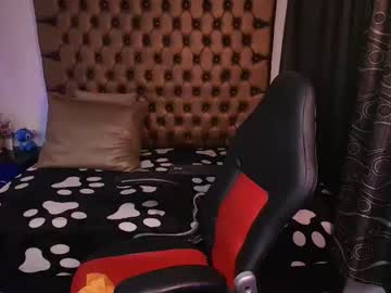 Lailahdark Chaturbate stream image from April 24, 2026
