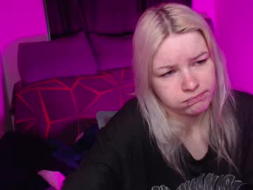 Cherry_Night666 Chaturbate stream image from April 24, 2026