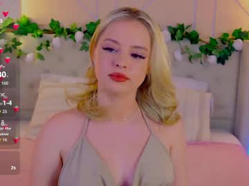 Elly_Linn Chaturbate stream image from April 24, 2026