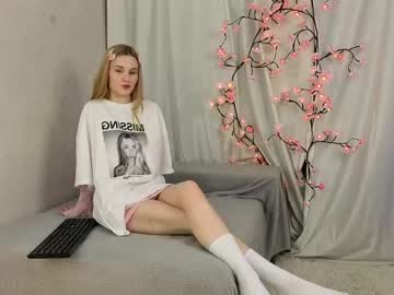Wumcam Chaturbate stream image from April 24, 2026