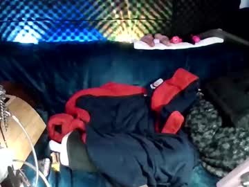 Fentazimelody Chaturbate stream image from April 24, 2026