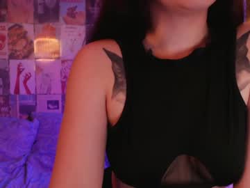 Luna_Limerence Chaturbate stream image from April 25, 2026