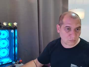 Javier_Gmo Chaturbate stream image from April 25, 2026