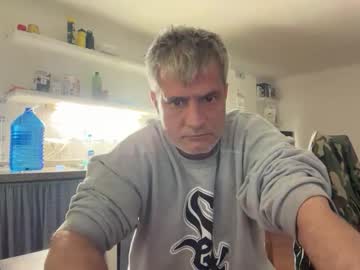 Guardiannif_ Chaturbate stream image from April 25, 2026