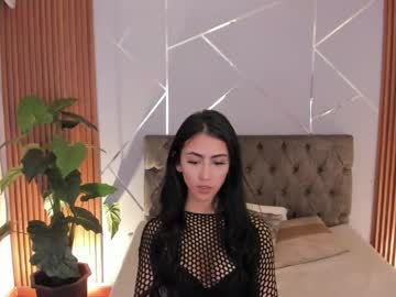 _Coraliinee_ Chaturbate stream image from April 25, 2026