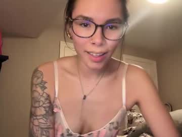 Peachteases Chaturbate stream image from April 25, 2026