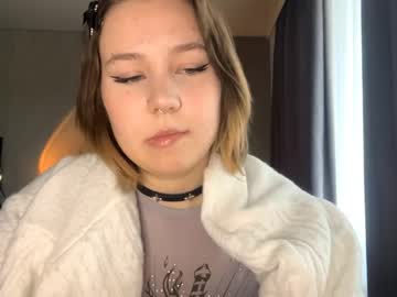 Lucretiagranthan Chaturbate stream image from April 25, 2026