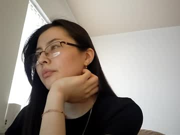 Melodeehayden Chaturbate stream image from April 25, 2026