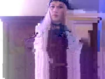 Veximoonn Chaturbate stream image from April 25, 2026