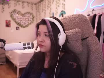 Roxysuh Chaturbate stream image from April 25, 2026