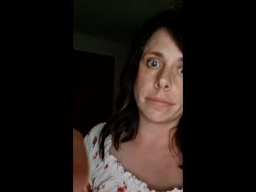 Cecileesohless Chaturbate stream image from April 25, 2026