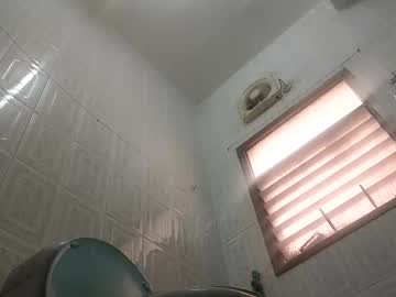 Hotgluteus4321 Chaturbate stream image from April 25, 2026