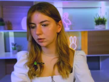 Lina_Moone Chaturbate stream image from April 25, 2026