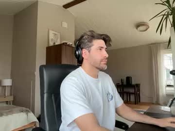 Rogersterling11 Chaturbate stream image from April 25, 2026